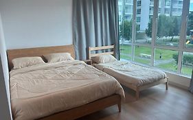 Muji Wi-Fi Aircond Homestay